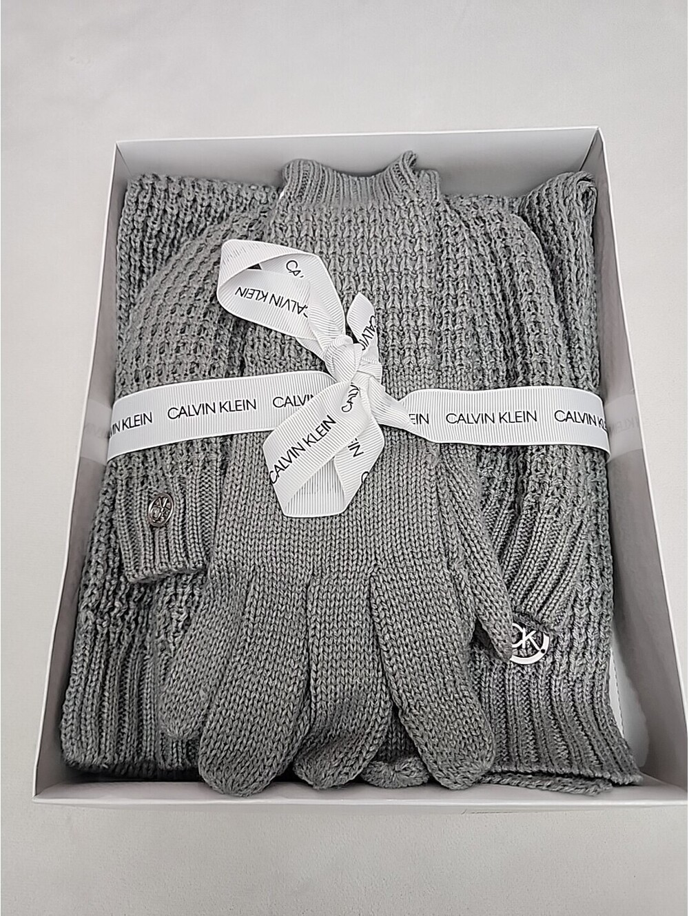 WOMAN'S CALVIN KLEIN HAT SCARF TOUCH GLOVES SET SPARKLE Gray A0KZ6466 New Boxed